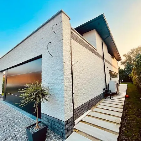 فيلة Magnifique De Luxe ! La Louvière